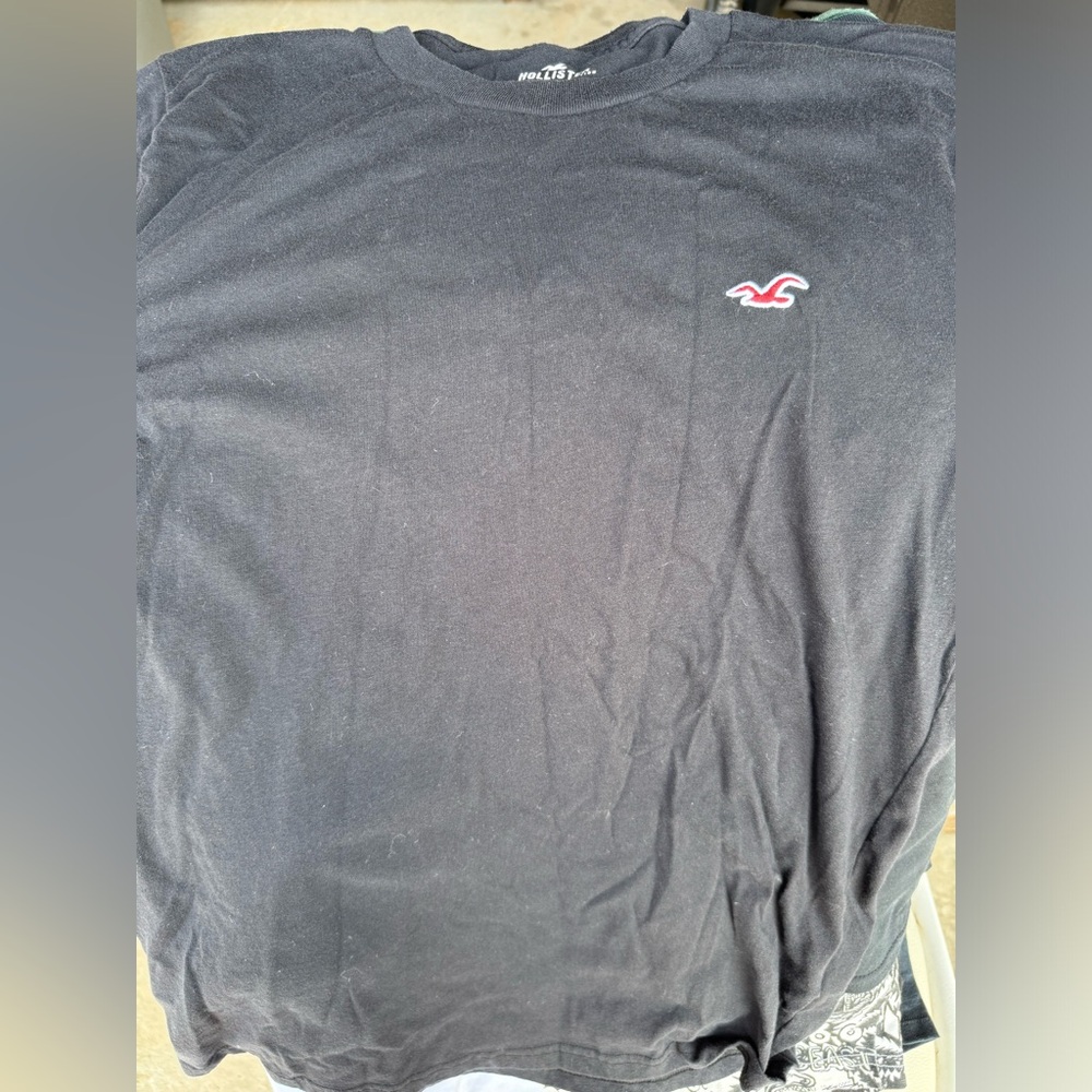 (2) Hollister crew neck tees.